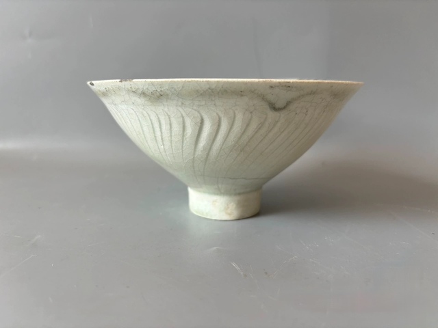 古玩陶瓷青白釉娃娃盞真品鑒賞圖