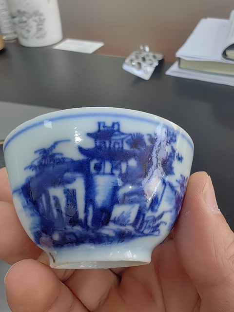 古玩陶瓷青花山水紋杯碟一套真品鑒賞圖