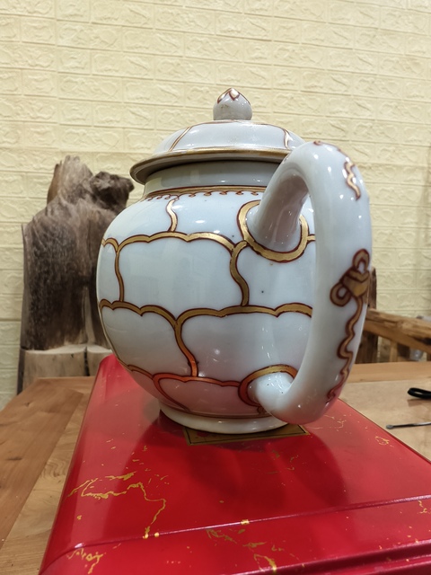 古玩陶瓷雍乾描金執(zhí)壺真品鑒賞圖