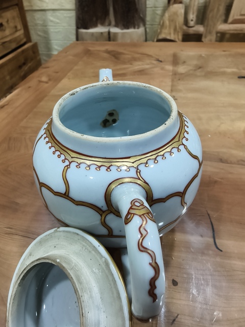 古玩陶瓷雍乾描金執(zhí)壺真品鑒賞圖