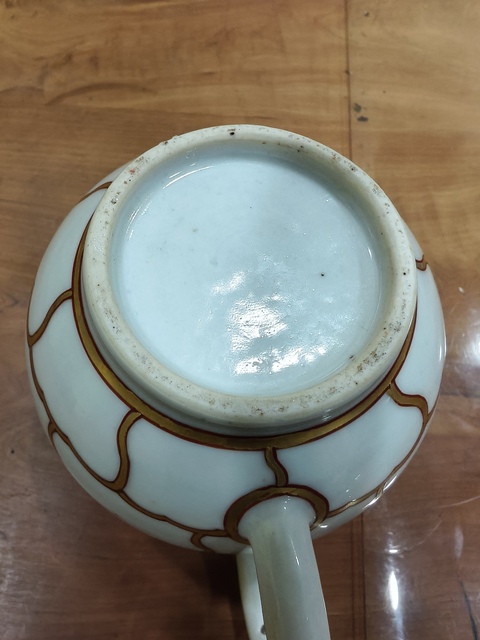 古玩陶瓷雍乾描金執(zhí)壺真品鑒賞圖