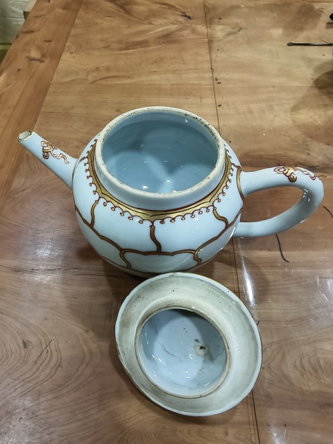 古玩陶瓷雍乾描金執(zhí)壺真品鑒賞圖