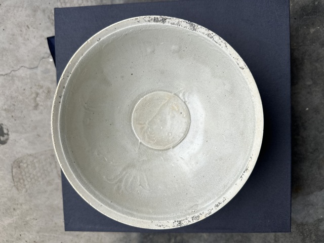 古玩陶瓷蓮瓣紋影青碗真品鑒賞圖