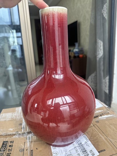 古玩陶瓷民國 郎窯紅釉天球瓶真品鑒賞圖