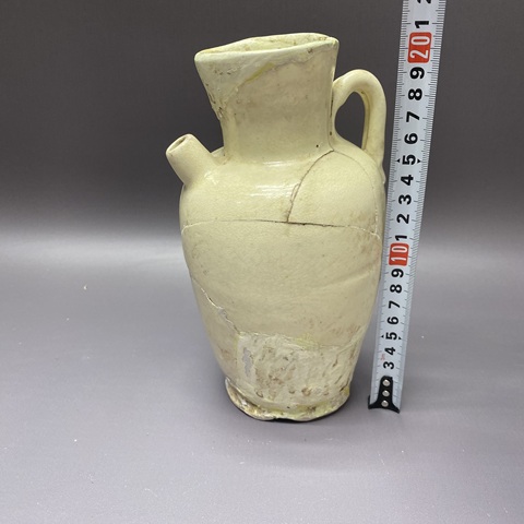 古玩陶瓷唐代邢窯系白釉執壺拍賣,當前價格360元