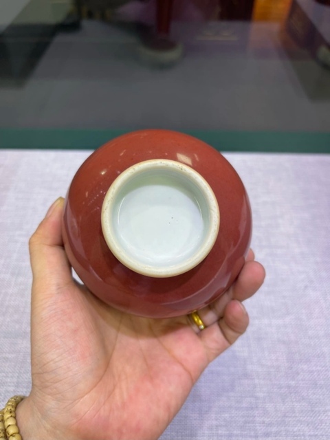 古玩陶瓷紅釉錐把瓶真品鑒賞圖