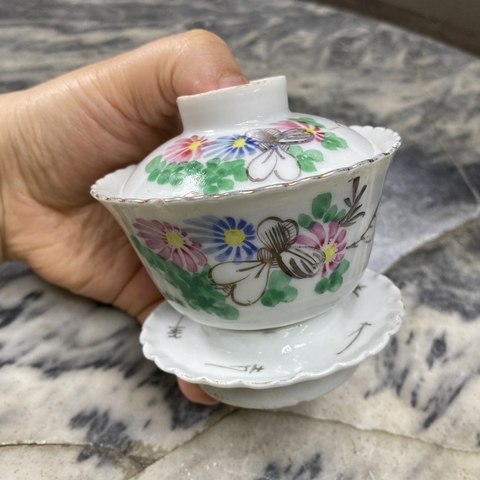古玩陶瓷花卉紋三才蓋杯真品鑒賞圖