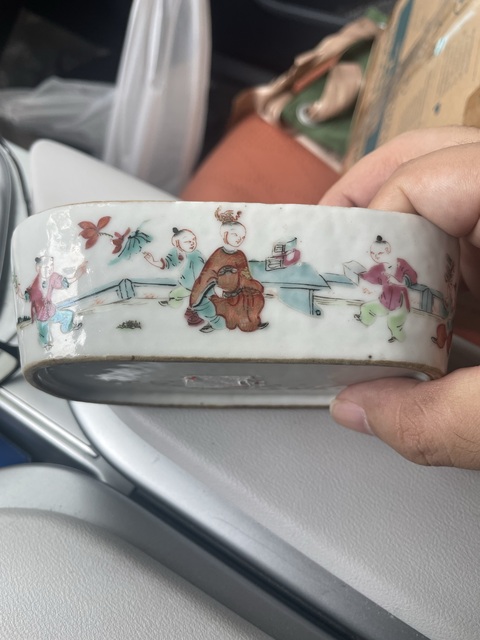 古玩陶瓷人物紋粉彩刨花缸真品鑒賞圖