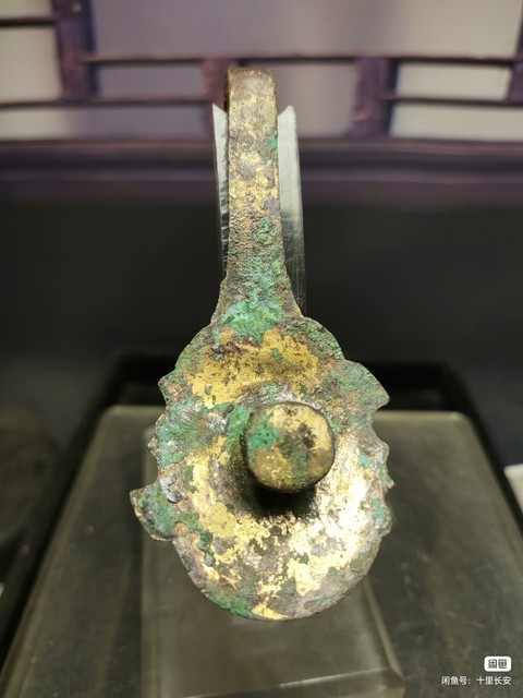古玩銅器漢代鎏金帶鉤(存疑)真品鑒賞圖