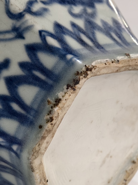 古玩陶瓷萬歷鶴紋青花罐真品鑒賞圖