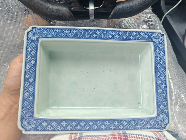 古玩陶瓷青花纏枝花卉紋水仙盆真品鑒賞圖
