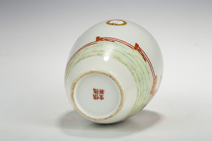 古玩陶瓷·粉彩太白醉酒圖蘿卜瓶
真品鑒賞圖