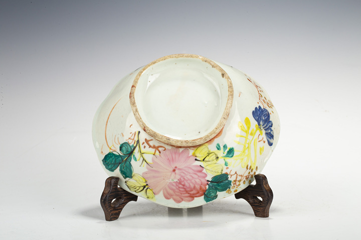 古玩陶瓷民國·粉彩花卉紋花口貢盤真品鑒賞圖