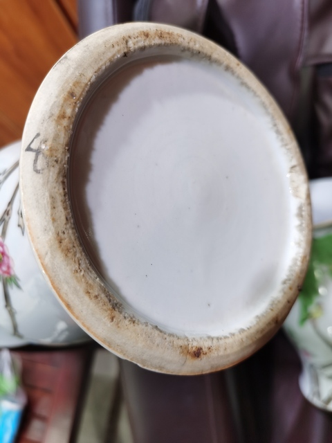 古玩陶瓷花鳥紋粉彩花觚真品鑒賞圖