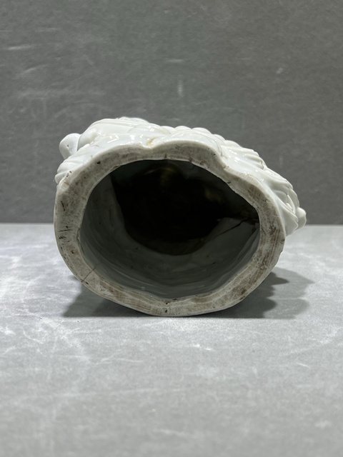 古玩陶瓷解放后大幾十年送子觀音塑像真品鑒賞圖