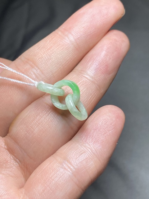 古玩玉器清代翡翠雕“三連環”拍賣，當前價格5500元