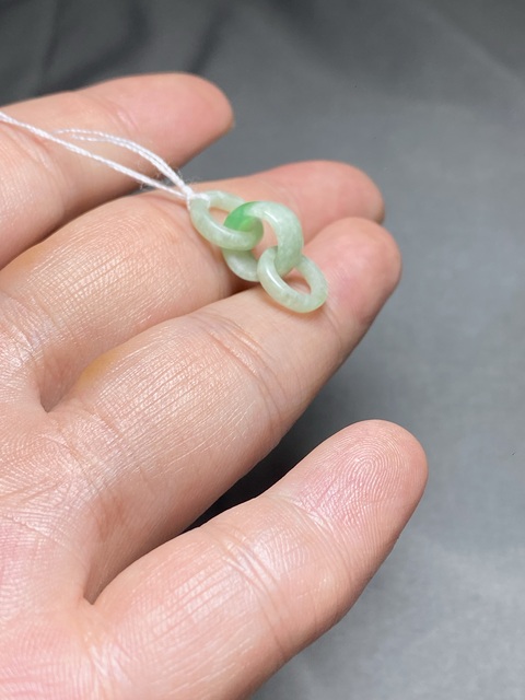 古玩玉器清代翡翠雕“三連環”拍賣，當前價格5500元
