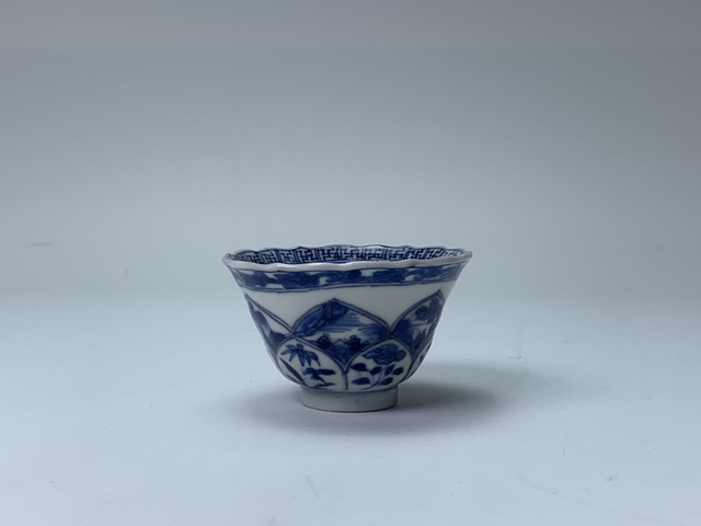 古玩陶瓷清康熙·青花春宮圖人物紋杯碟拍賣,當前價格888元