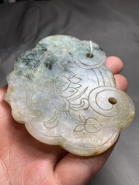 古玩玉器清代翡翠雕“如意鎖佩”拍賣,當前價格4800元