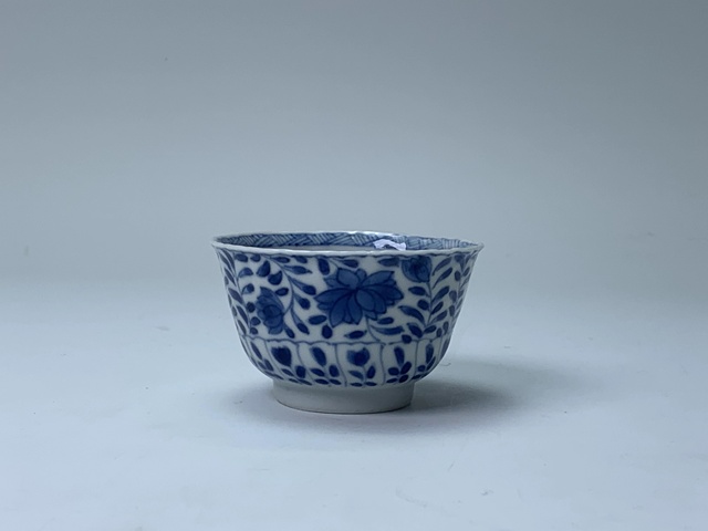 古玩陶瓷清康熙·青花花卉紋杯拍賣，當(dāng)前價格0元