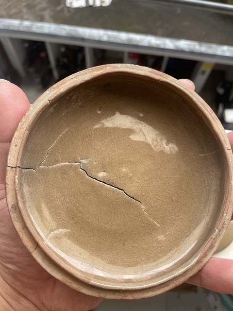 古玩陶瓷越窯青瓷刻花蓋盒真品鑒賞圖