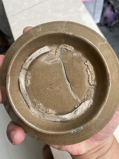 古玩陶瓷越窯青瓷刻花蓋盒真品鑒賞圖