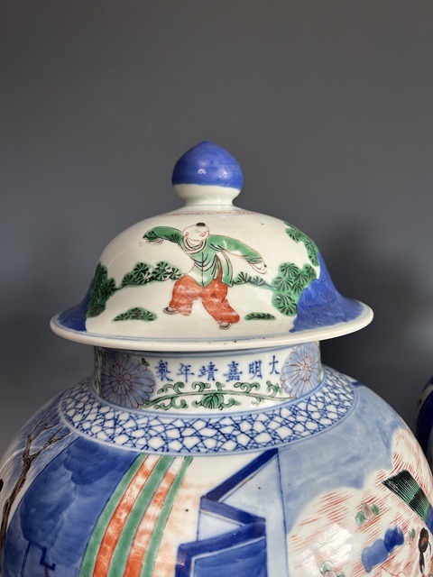 古玩陶瓷清晚·五彩人物將軍罐真品鑒賞圖