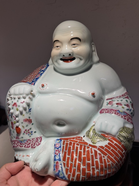 古玩陶瓷粉彩花卉彌勒笑佛真品鑒賞圖