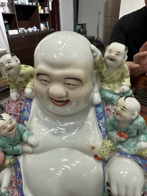 古玩陶瓷胭脂粉彩花卉五子笑佛真品鑒賞圖