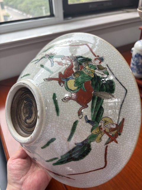 古玩陶瓷哥釉五彩刀馬人碗真品鑒賞圖