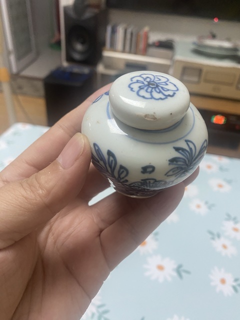 古玩陶瓷晚明青花鐵線描蓋罐真品鑒賞圖