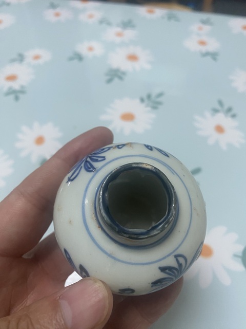 古玩陶瓷晚明青花鐵線描蓋罐真品鑒賞圖
