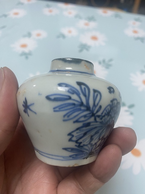 古玩陶瓷晚明青花鐵線描蓋罐真品鑒賞圖