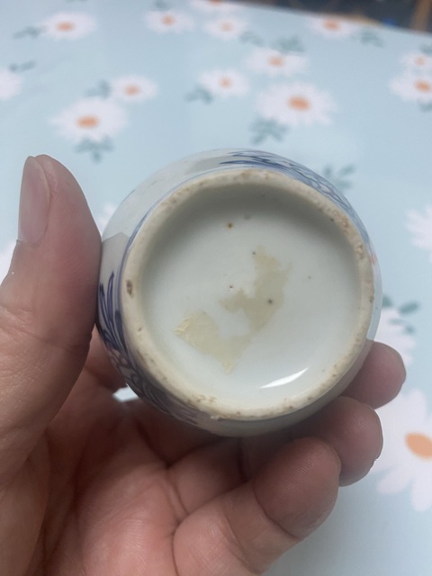 古玩陶瓷晚明青花鐵線描蓋罐真品鑒賞圖
