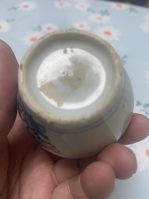 古玩陶瓷晚明青花鐵線描蓋罐真品鑒賞圖