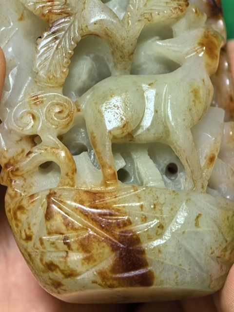 古玩玉器提油仿古“秋山玉”擺件真品鑒賞圖