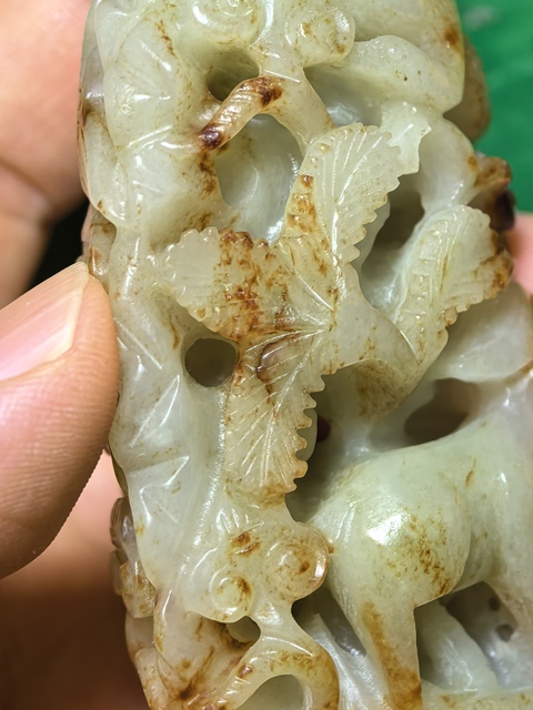 古玩玉器提油仿古“秋山玉”擺件真品鑒賞圖