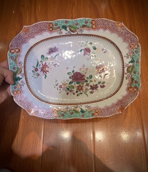 古玩陶瓷花卉紋廣彩盤真品鑒賞圖