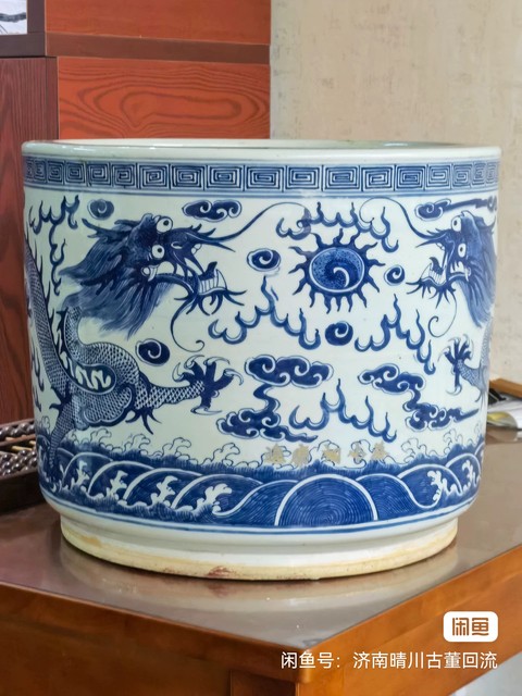 古玩陶瓷龍紋青花圈足筒式香爐真品鑒賞圖