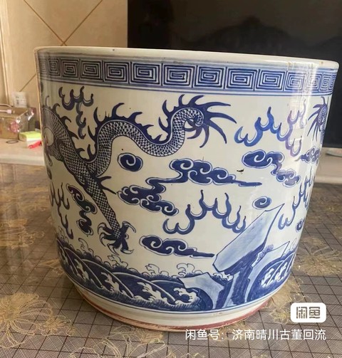 古玩陶瓷龍紋青花圈足筒式香爐真品鑒賞圖