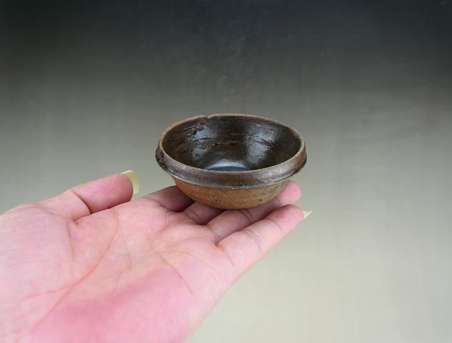 古玩陶瓷(天字款)明晚期.吉州窯系紫金釉茶盞拍賣,當前價格1元