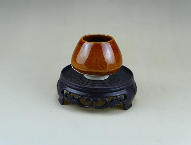 古玩陶瓷紫金釉雞心罐真品鑒賞圖