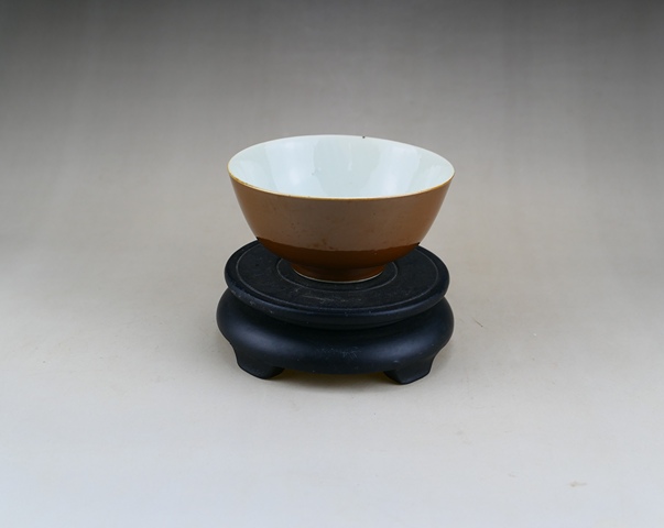 古玩陶瓷清晚期.紫金釉茶碗拍賣,當前價格34元