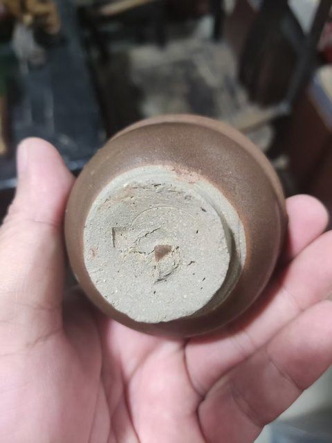 古玩陶瓷醬釉小杯真品鑒賞圖