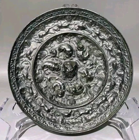 古玩銅器銅鏡真品鑒賞圖