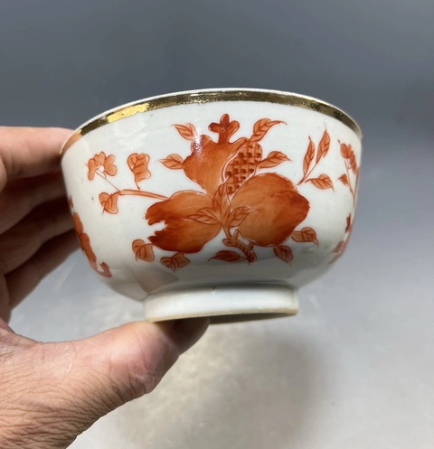 古玩陶瓷礬紅三多紋墩式碗真品鑒賞圖