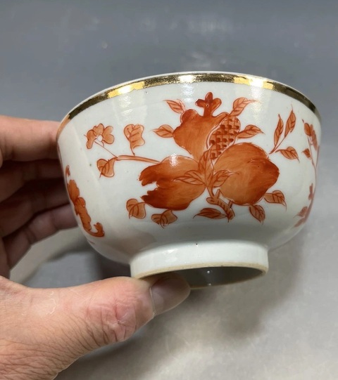 古玩陶瓷礬紅三多紋墩式碗真品鑒賞圖