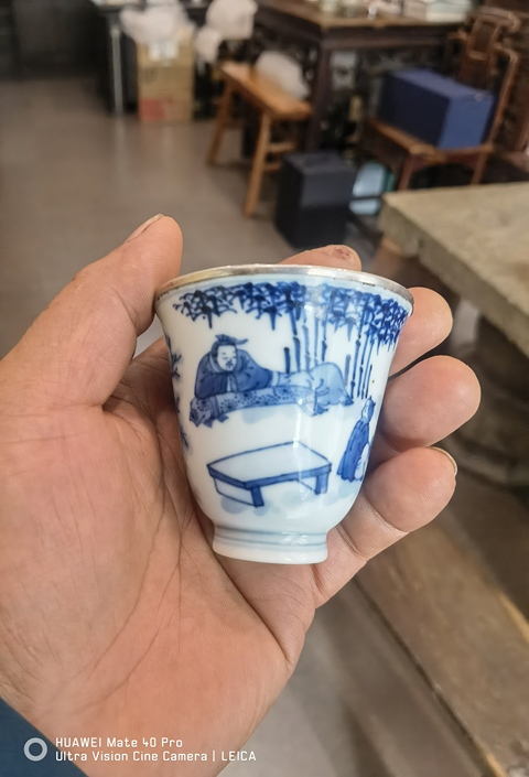 古玩陶瓷人物紋青花杯真品鑒賞圖