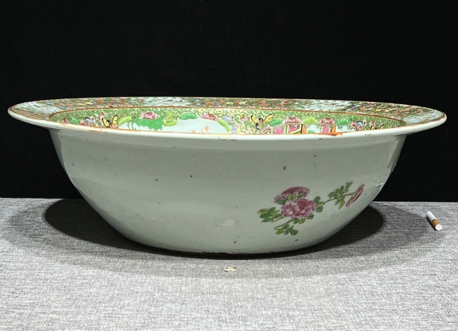 古玩陶瓷人物花鳥蝶紋廣彩凈手盆真品鑒賞圖