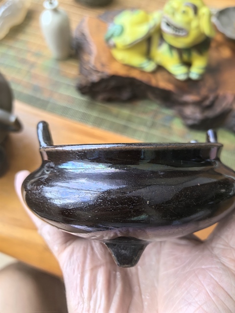 古玩陶瓷黑釉三足沖天耳香爐真品鑒賞圖
